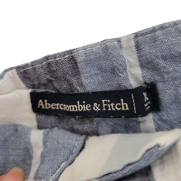 Striped Paperbag Waist Shorts - Picture 2 of 4